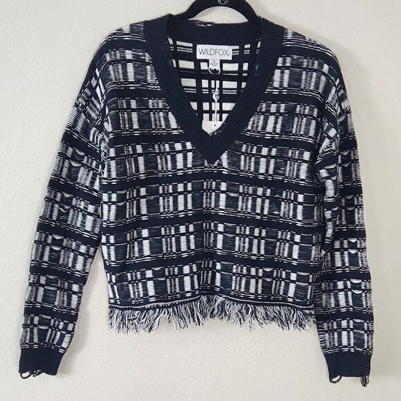 Wildfox Reese Ritzy Fringe Hem Sweater in Black and White NWT Size Medium - Picture 2 of 16